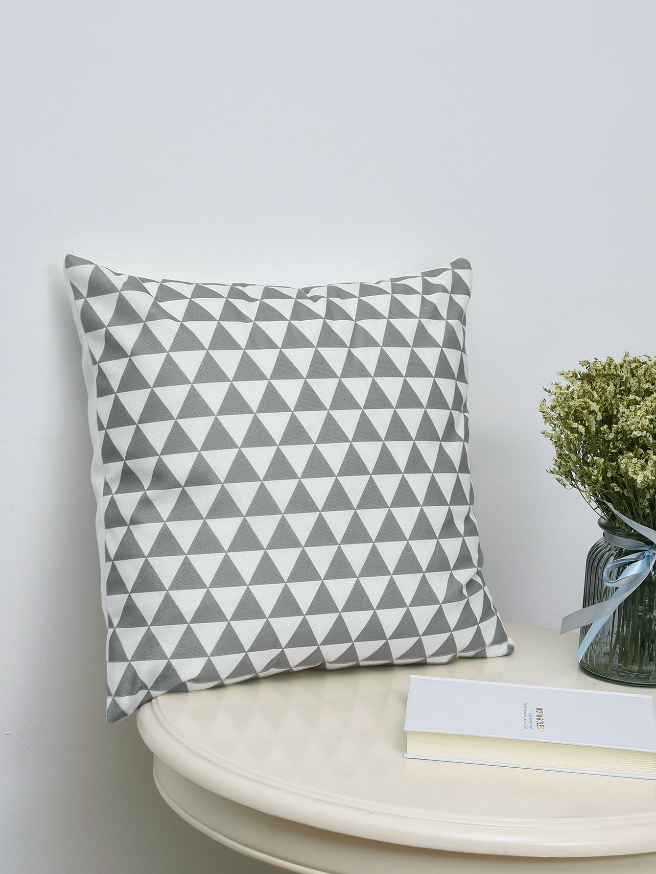 Triangle Print Cushion Cover
