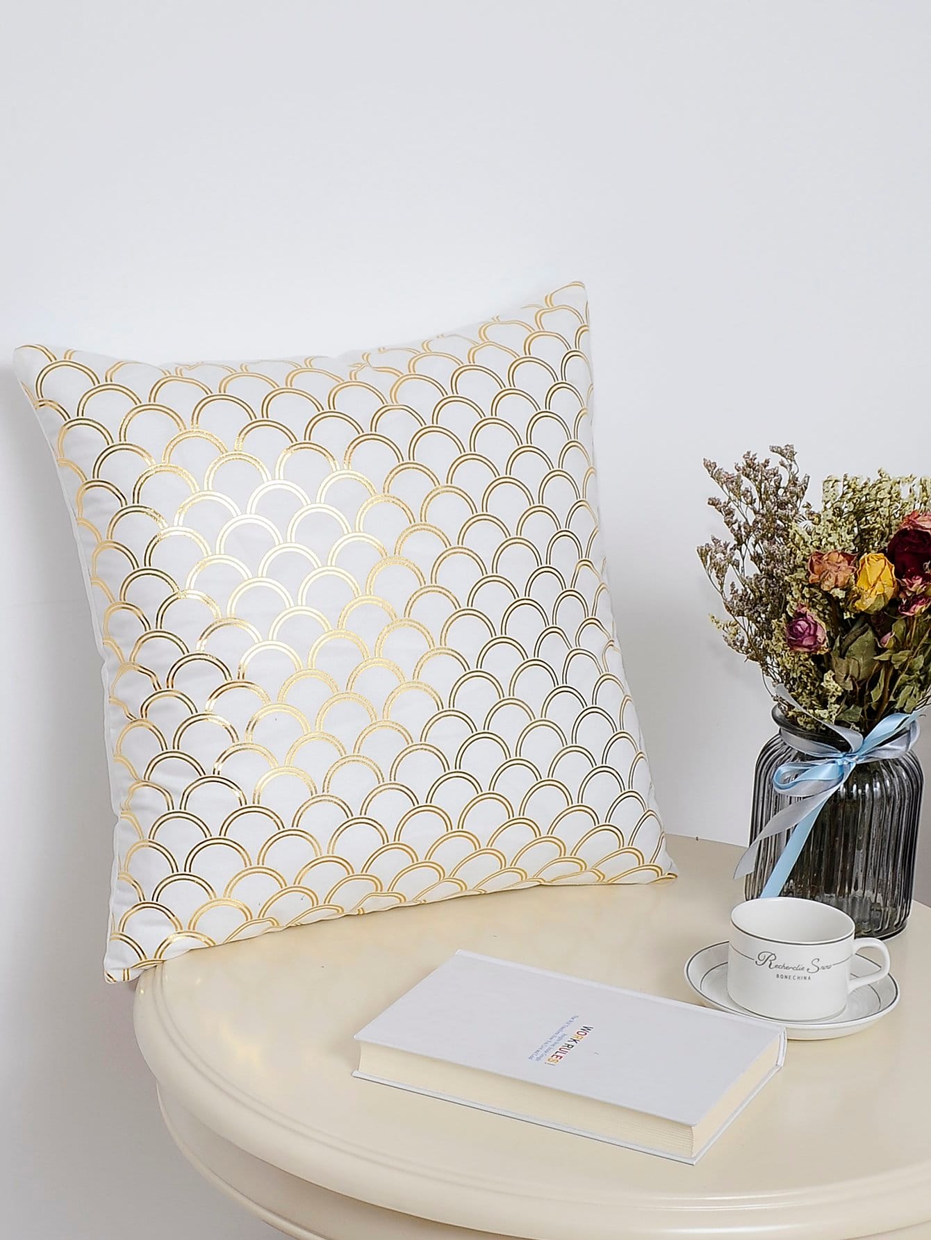 Scales Pattern Cushion Cover