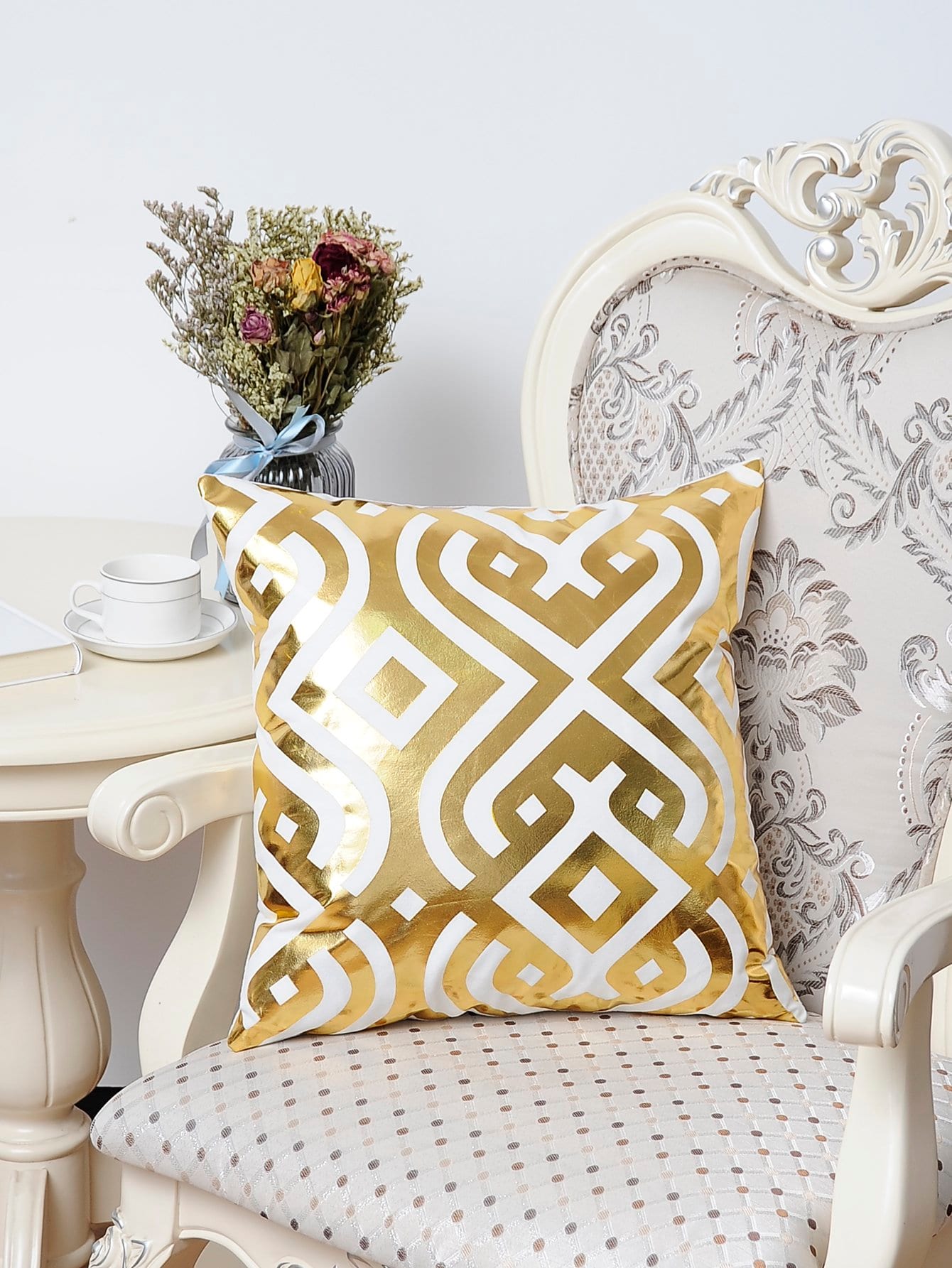 Geometric Pattern Cushion Cover